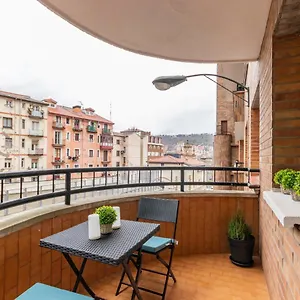 https://casco-viejo-junto-a-bilborock.bilbaohotelsspain.com